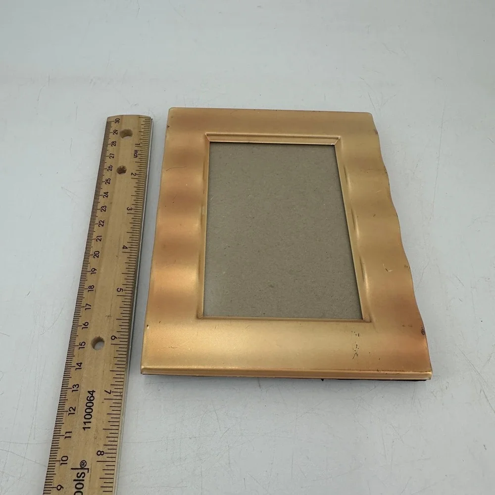 Matte Gold Wavy Scalloped Edge Picture Frame Tabletop Vertical Display Decor
